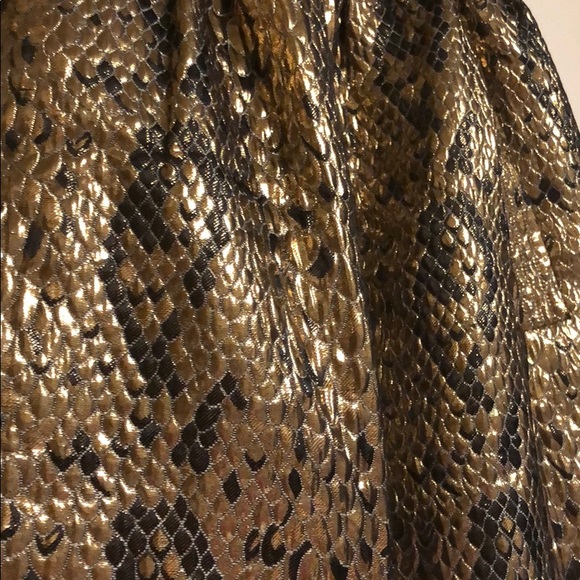 💰⬇️Body by Victoria’s Secret High Waisted Skirt - Picture 2 of 6